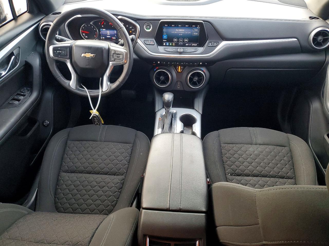 2020 CHEVROLET BLAZER 2LT photo 8