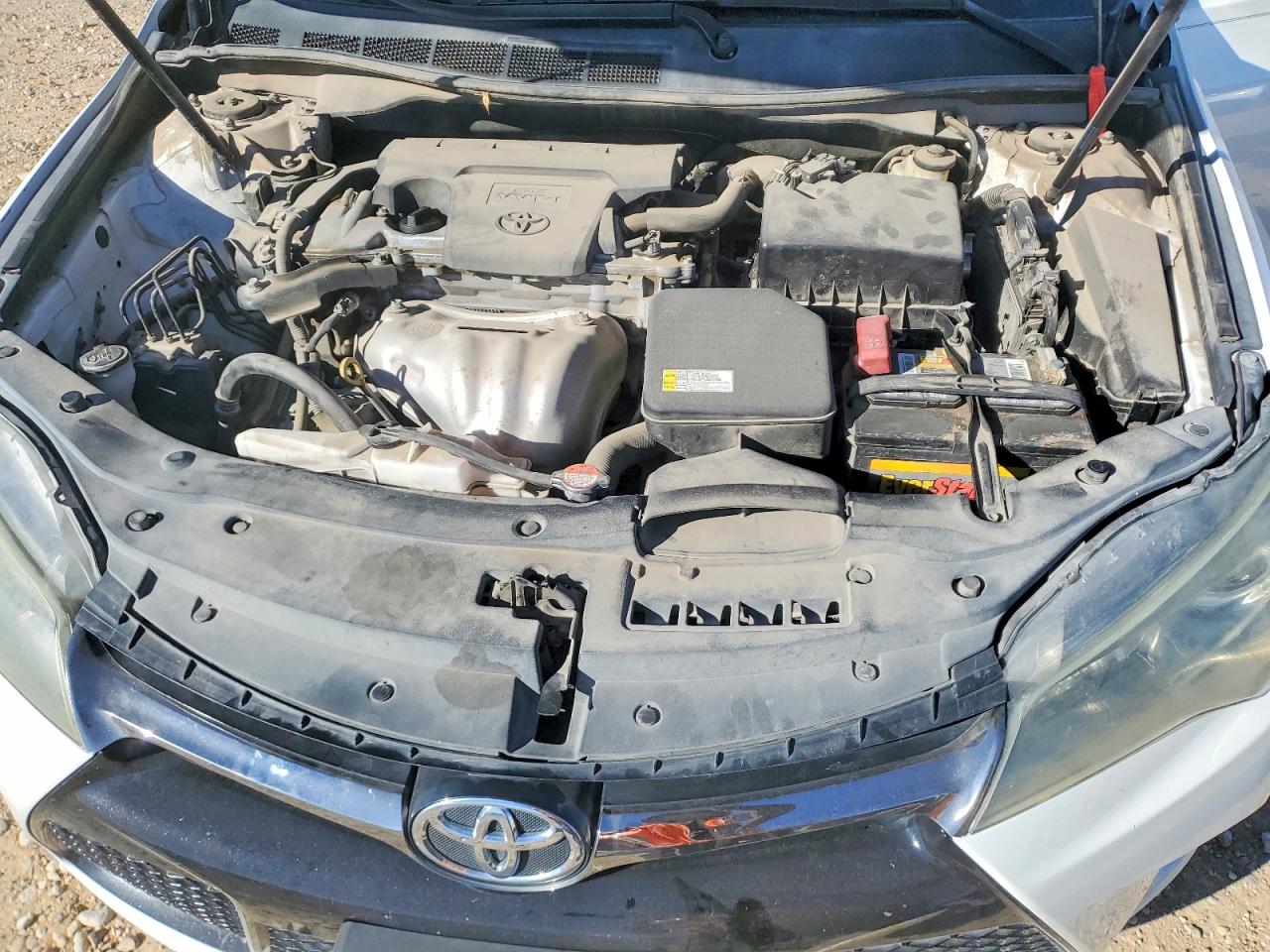 2016 TOYOTA CAMRY LE photo 11