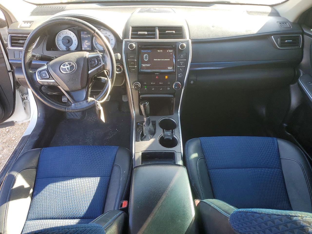 2016 TOYOTA CAMRY LE photo 8