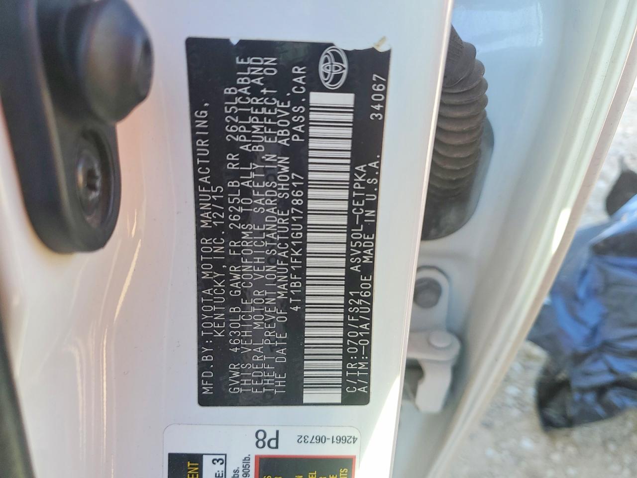 2016 TOYOTA CAMRY LE photo 12
