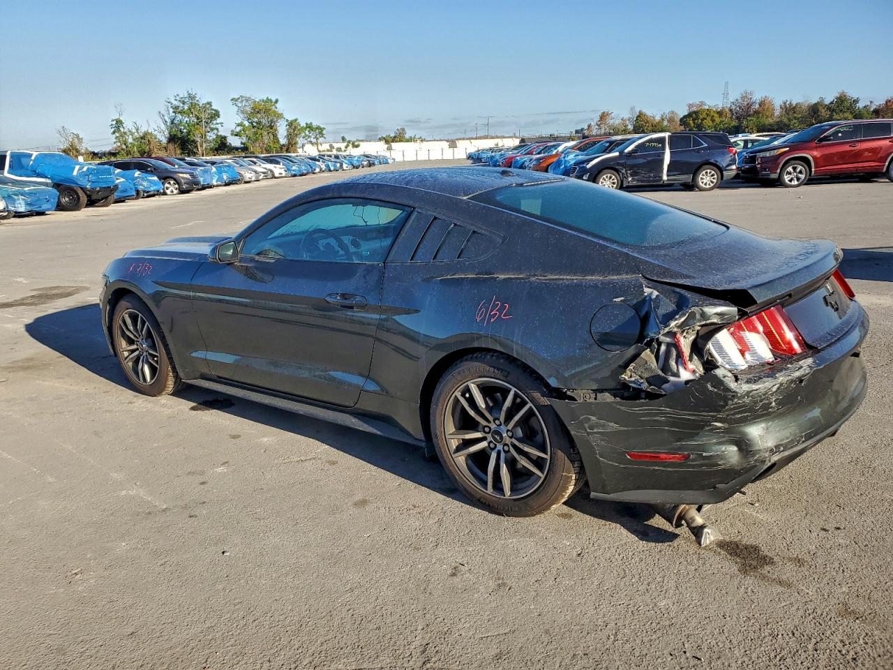 2015 FORD MUSTANG photo 2