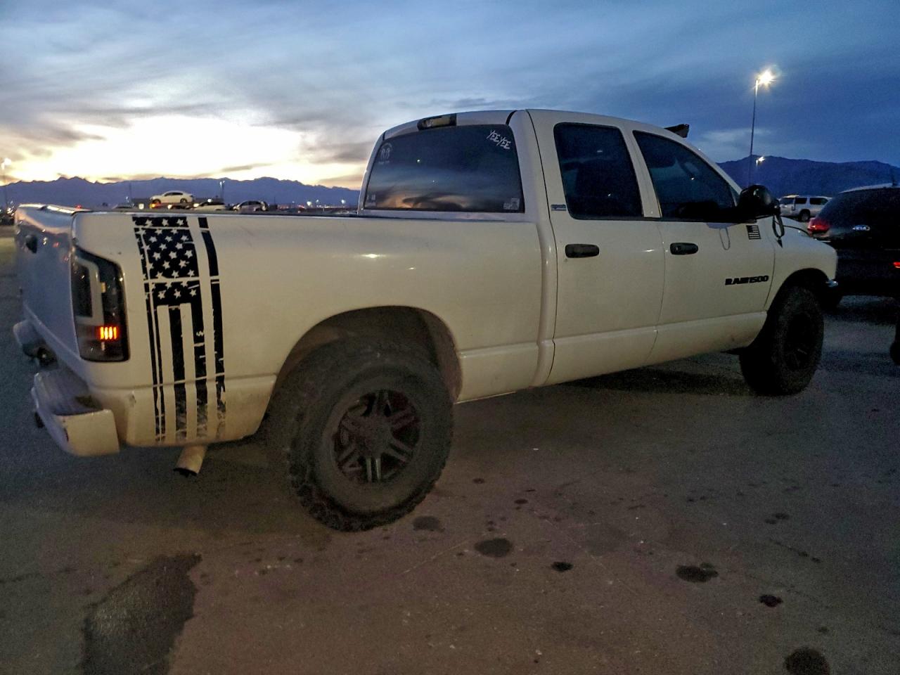 2002 DODGE RAM 1500 photo 5