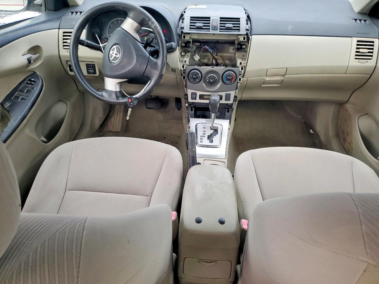 2011 TOYOTA COROLLA BASE photo 8