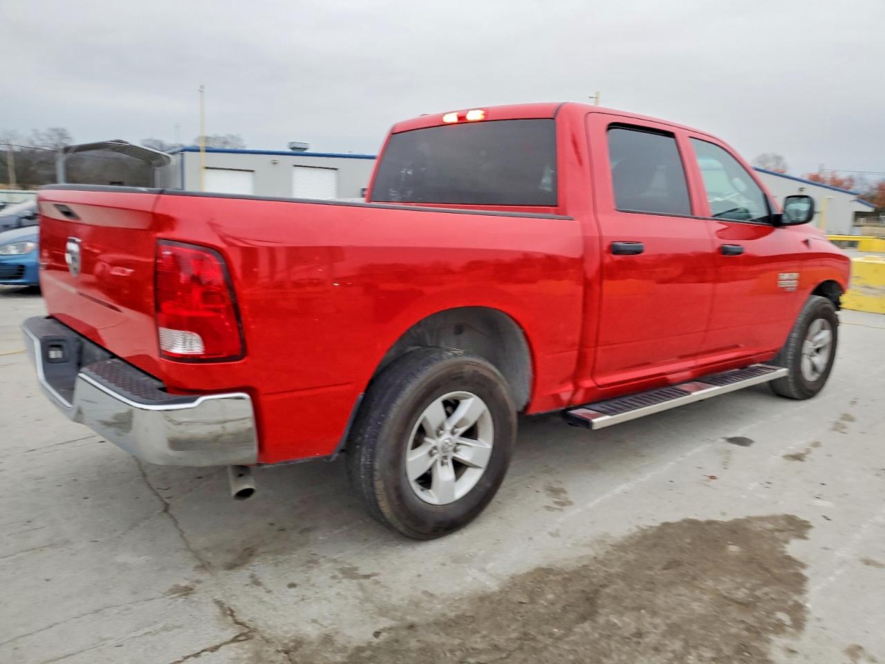 2022 RAM 1500 CLASSIC SLT photo 3