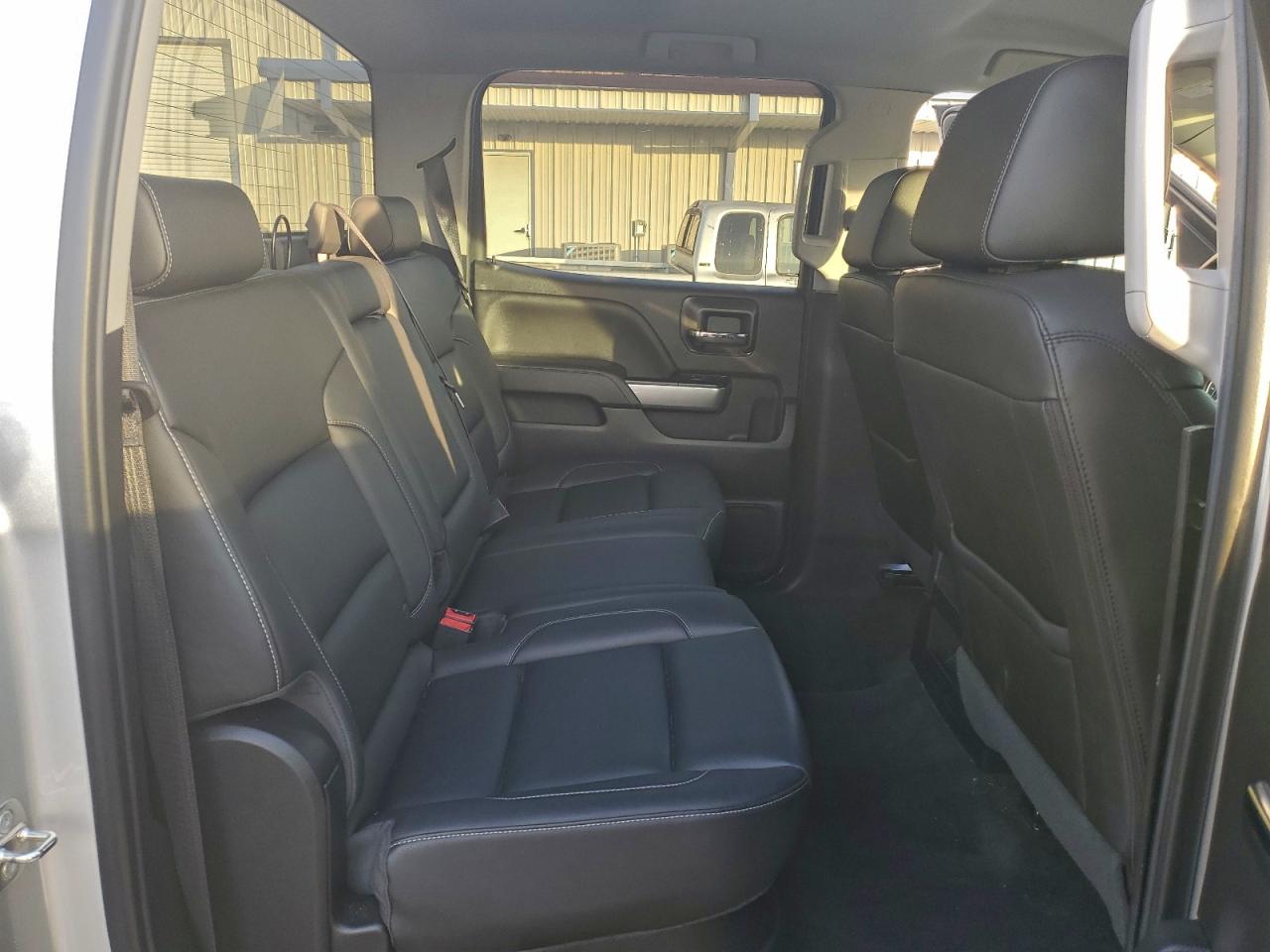 2018 CHEVROLET SILVERADO K1500 LT photo 10