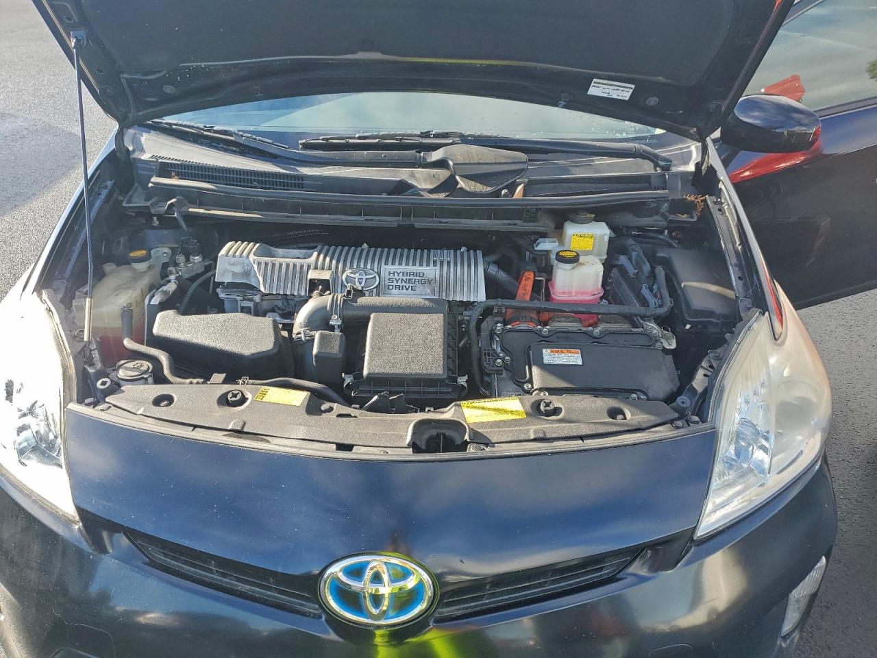 2013 TOYOTA PRIUS photo 11