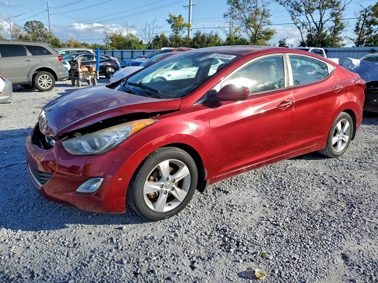 2013 HYUNDAI ELANTRA