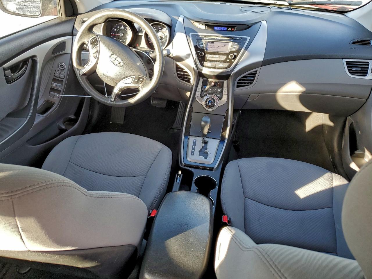 2013 HYUNDAI ELANTRA GLS photo 8