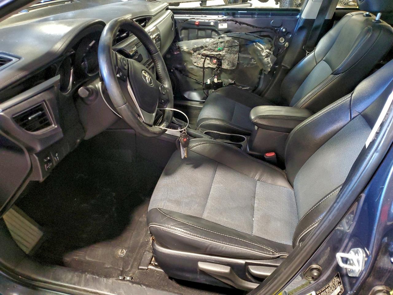 2014 TOYOTA COROLLA L photo 13
