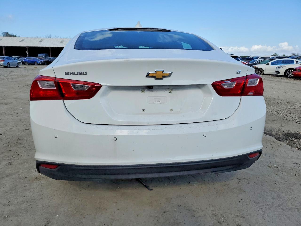 2024 CHEVROLET MALIBU LT photo 11
