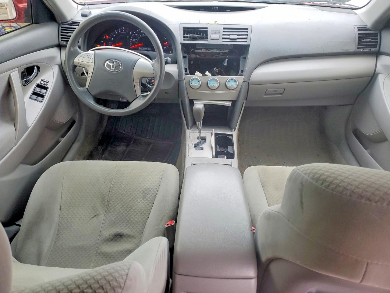 2007 TOYOTA CAMRY LE photo 8