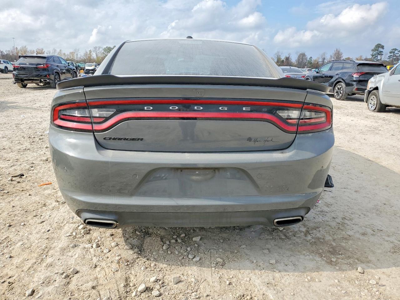 2018 DODGE CHARGER SXT photo 6