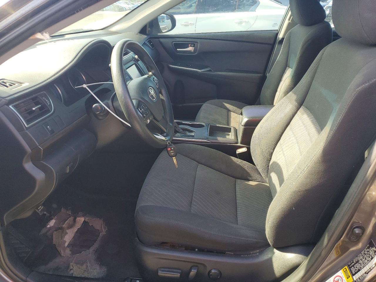 2016 TOYOTA CAMRY LE photo 7