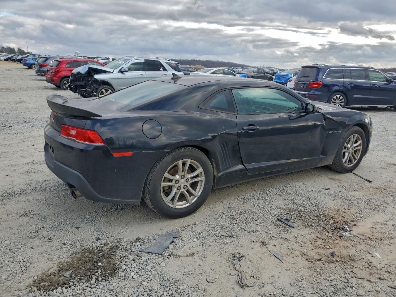 2015 CHEVROLET CAMARO LT photo 3
