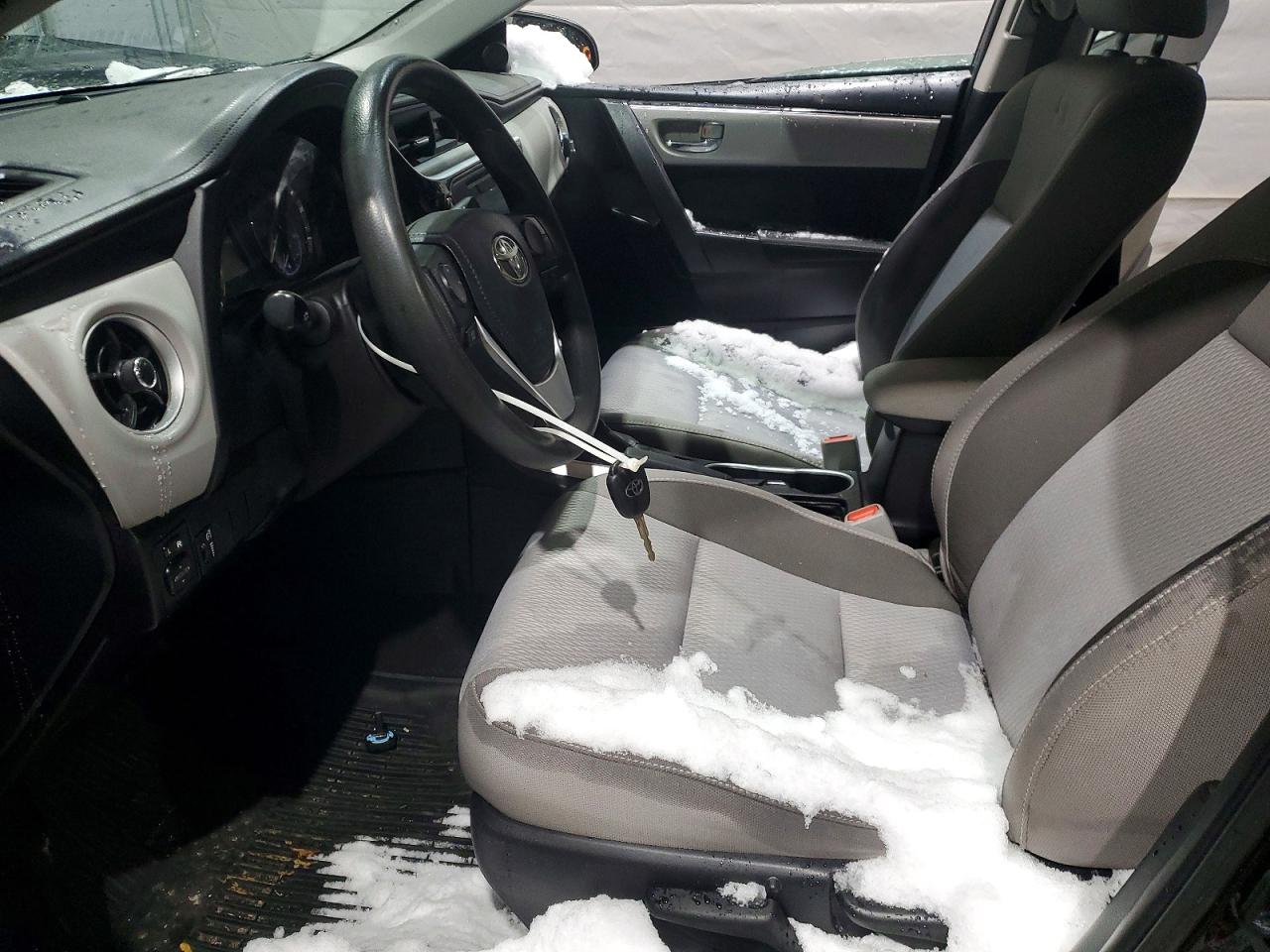 2019 TOYOTA COROLLA L photo 7