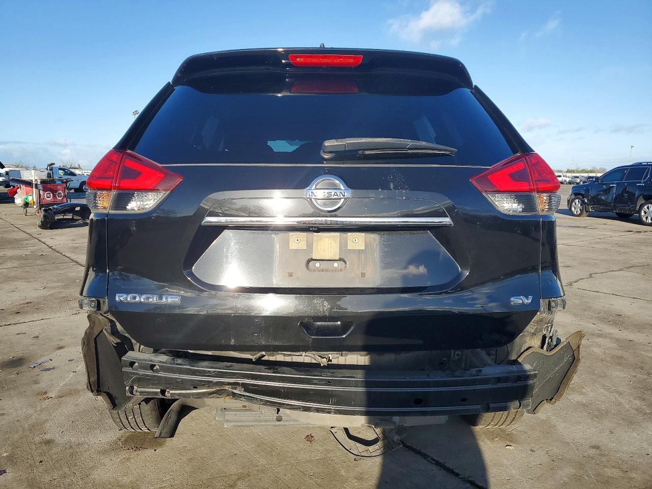 2017 NISSAN ROGUE S photo 6
