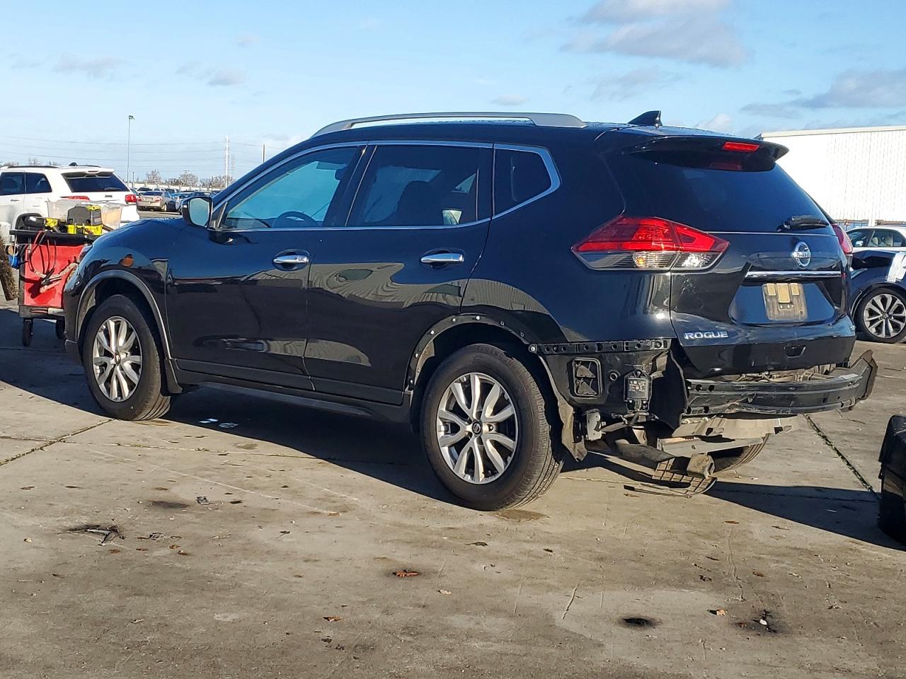 2017 NISSAN ROGUE S photo 2