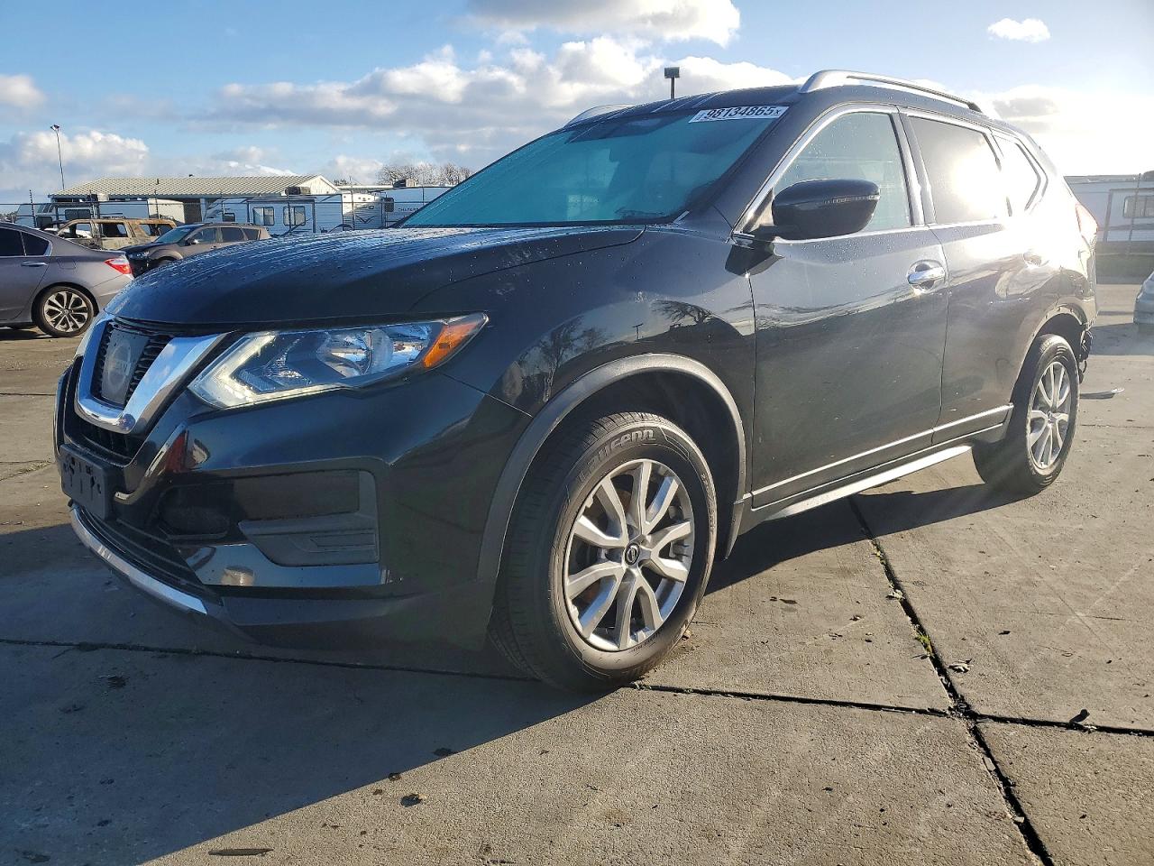 2017 NISSAN ROGUE