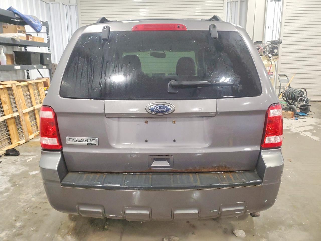 2010 FORD ESCAPE XLT photo 6