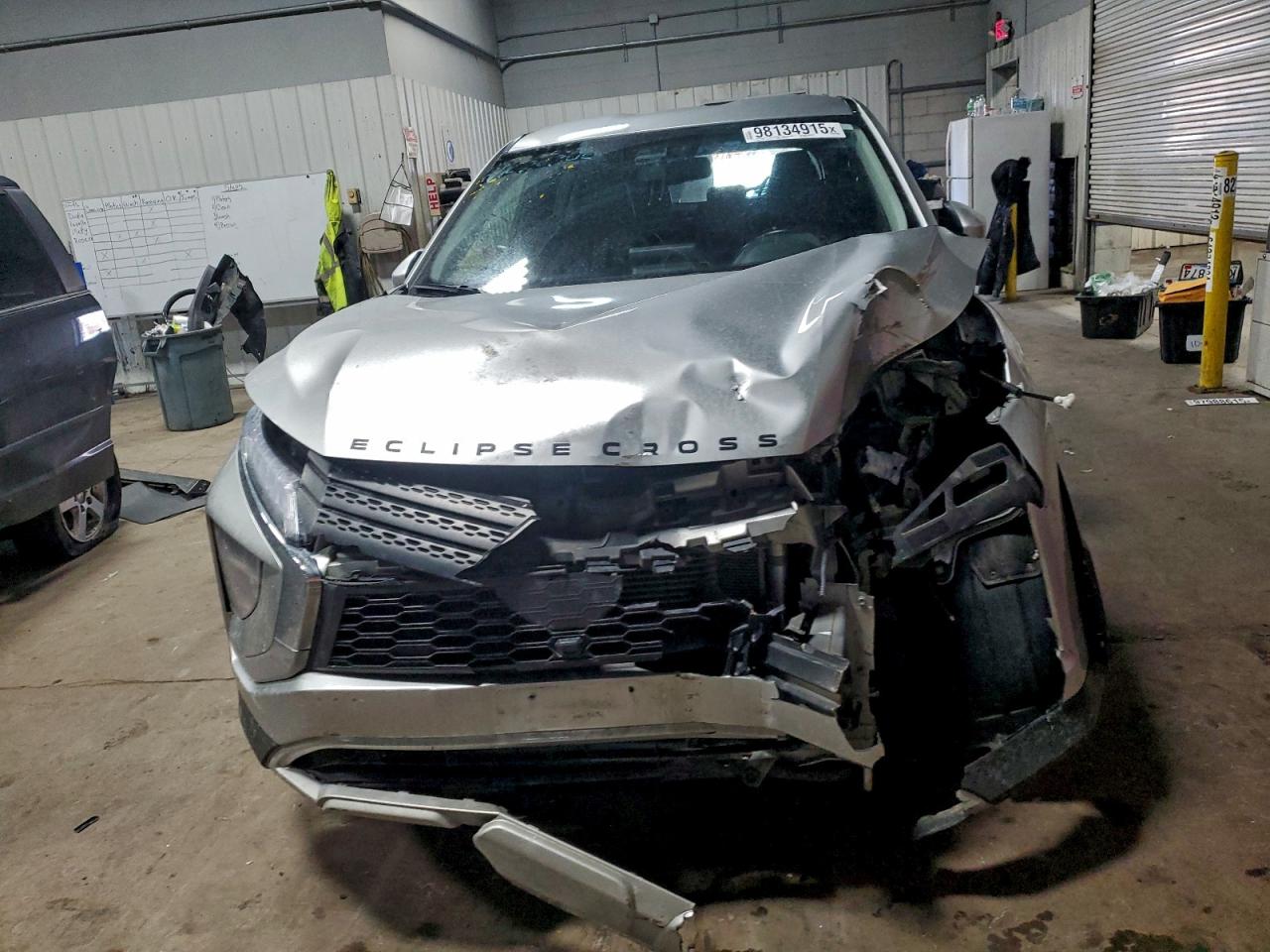 2023 MITSUBISHI ECLIPSE CROSS SE photo 5