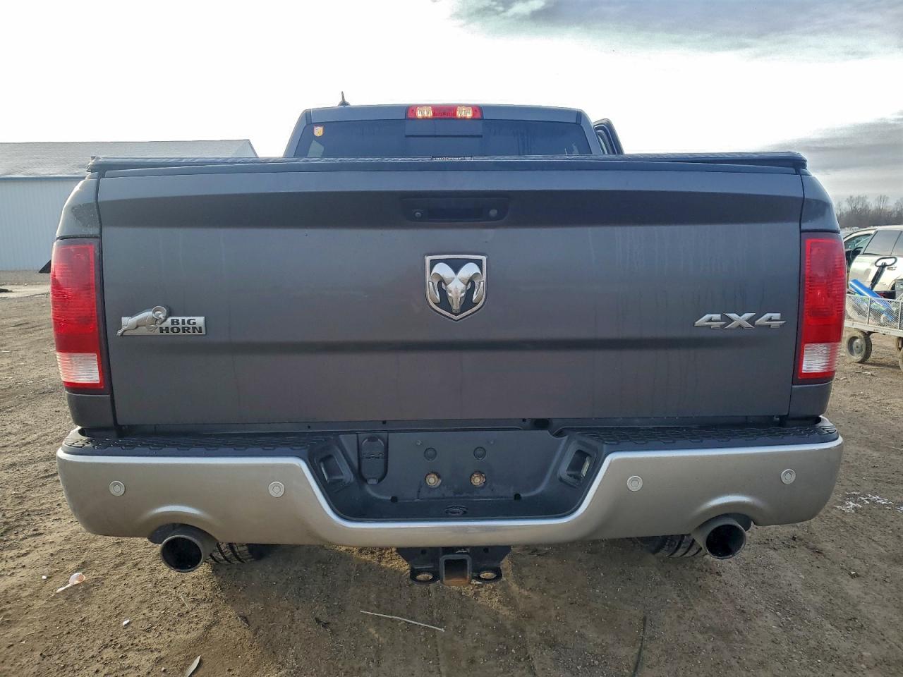 2018 RAM 1500 SLT photo 6