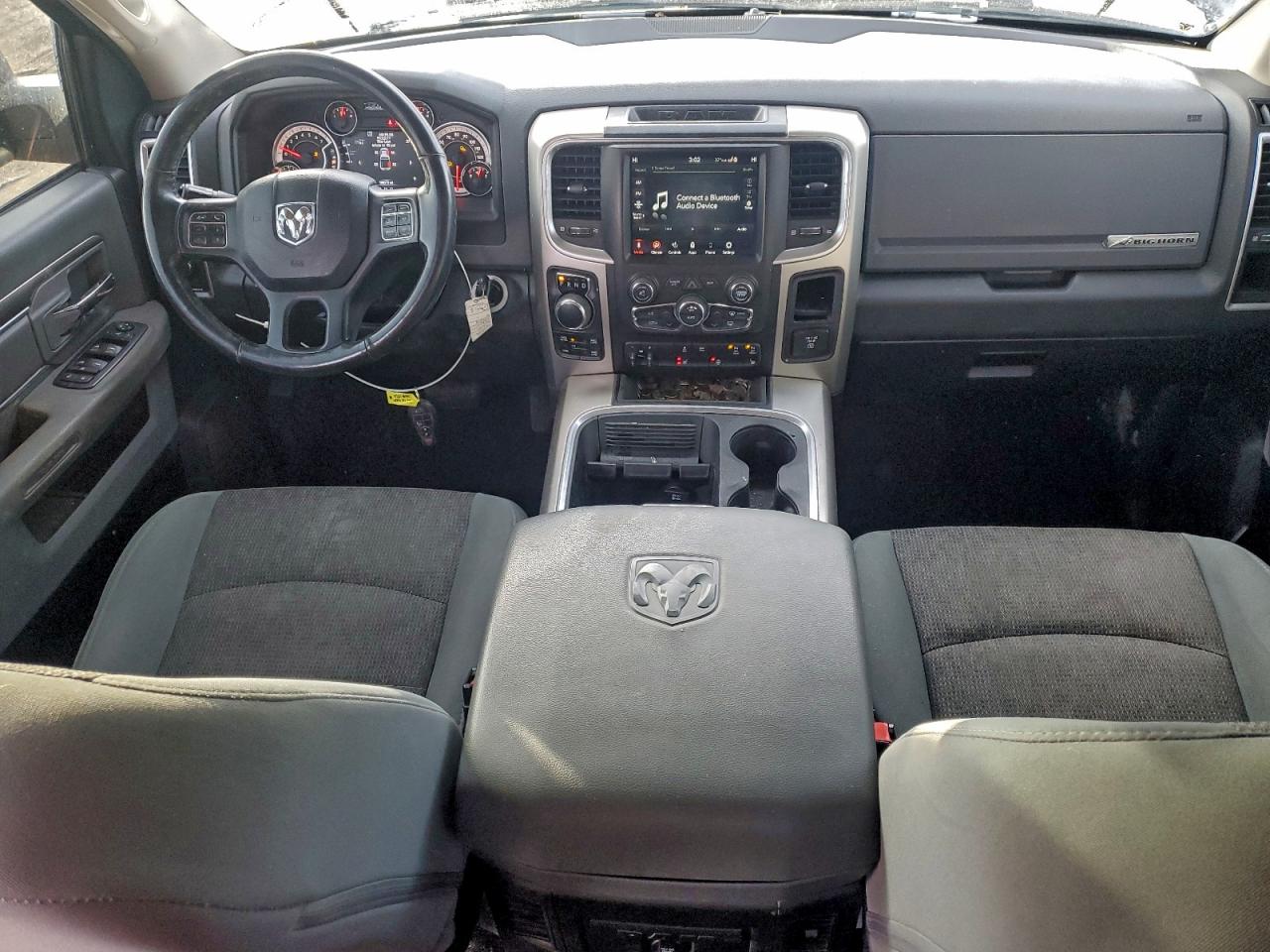 2018 RAM 1500 SLT photo 8