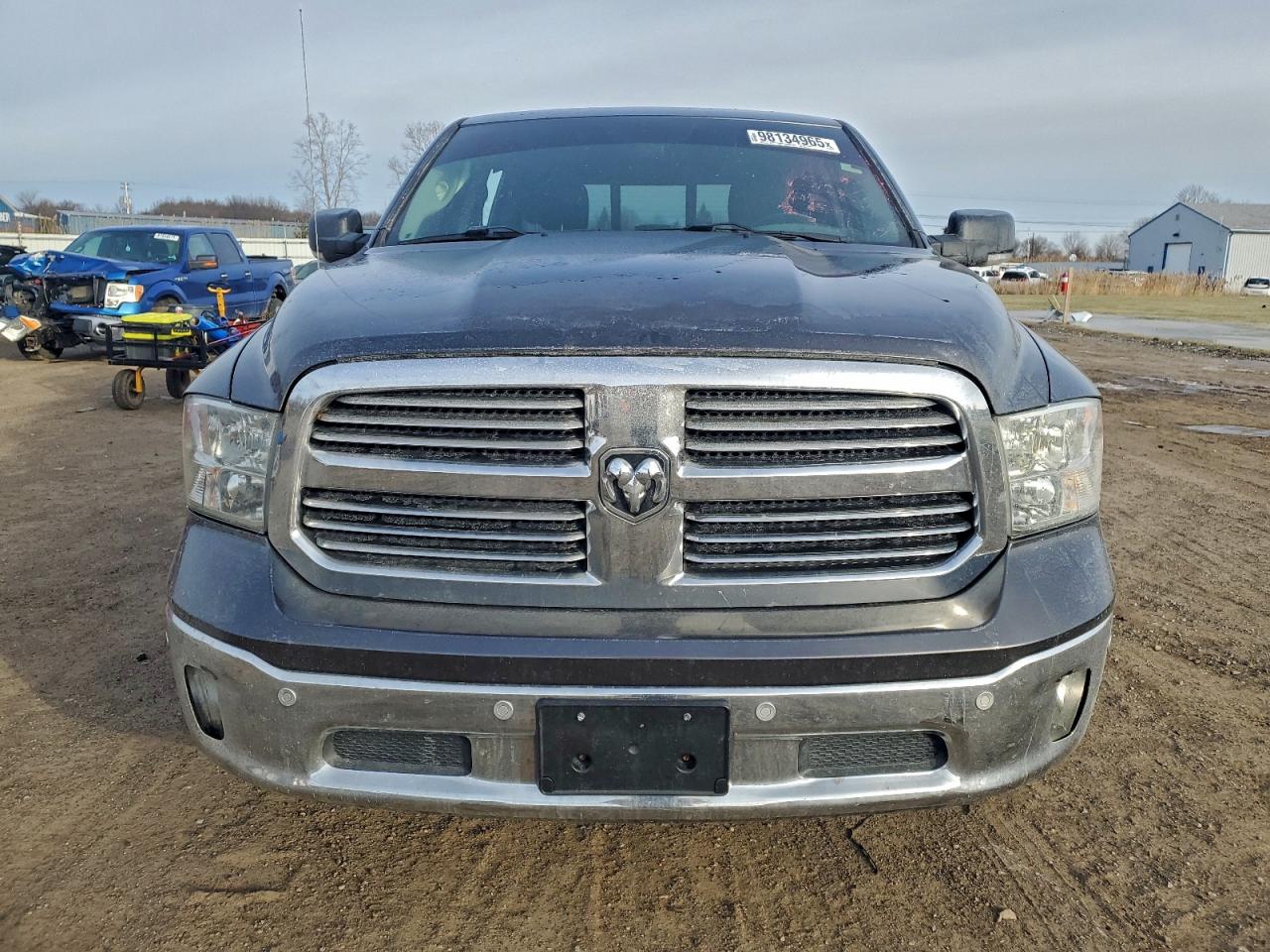 2018 RAM 1500 SLT photo 5