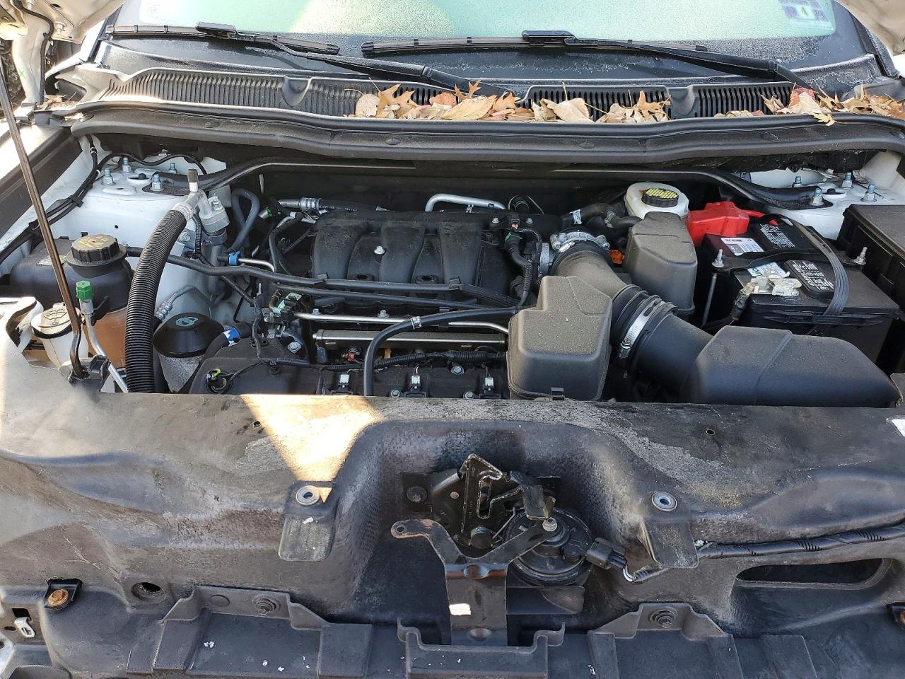 2019 FORD EXPLORER XLT photo 12