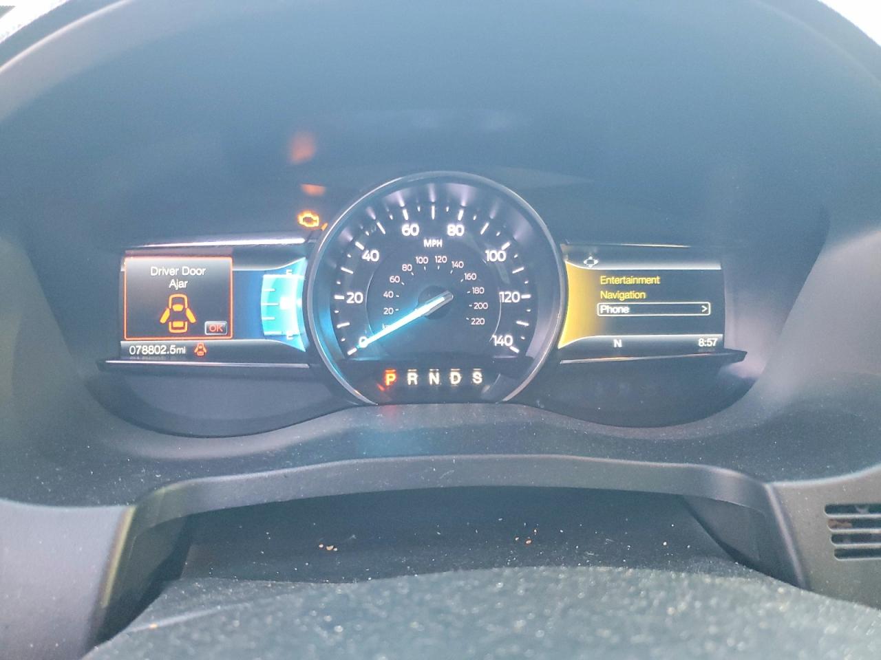 2019 FORD EXPLORER XLT photo 9