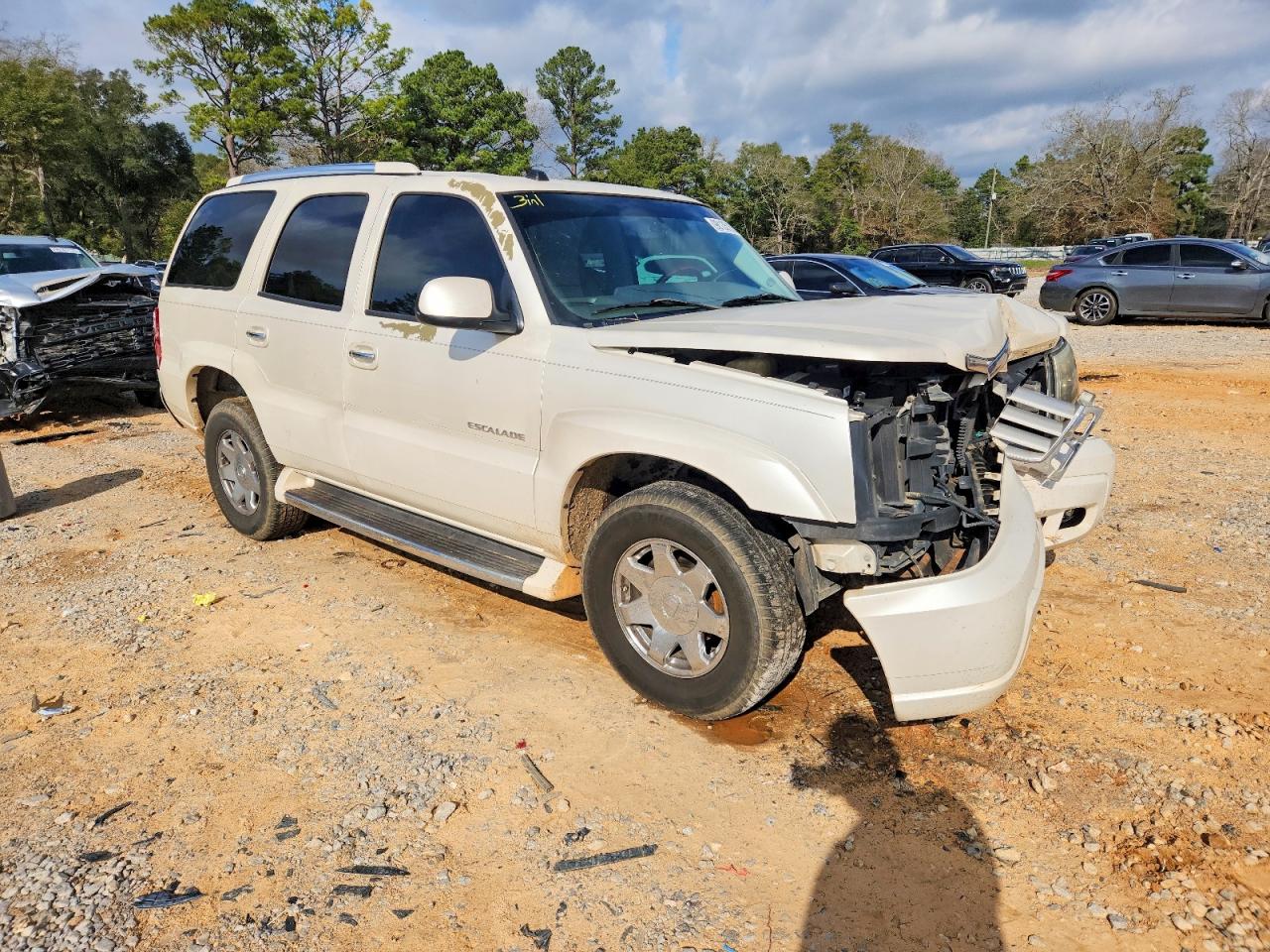 2004 CADILLAC ESCALADE LUXURY photo 4