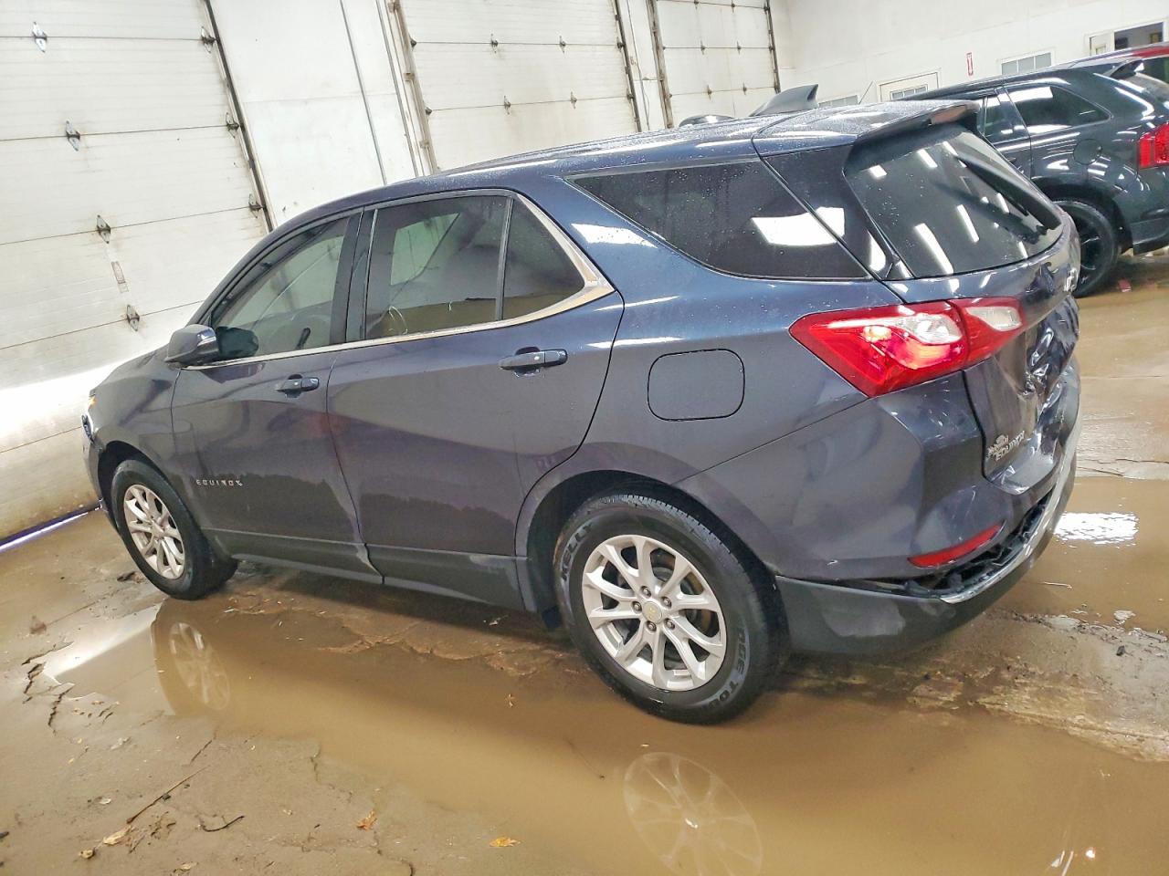2019 CHEVROLET EQUINOX LT photo 2