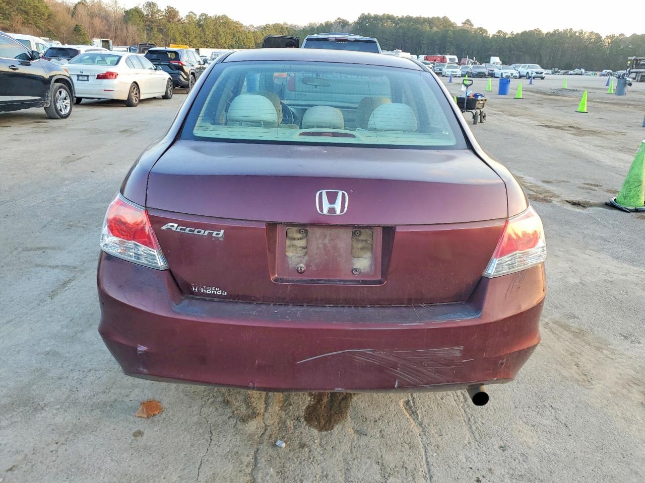 2010 HONDA ACCORD LX photo 6