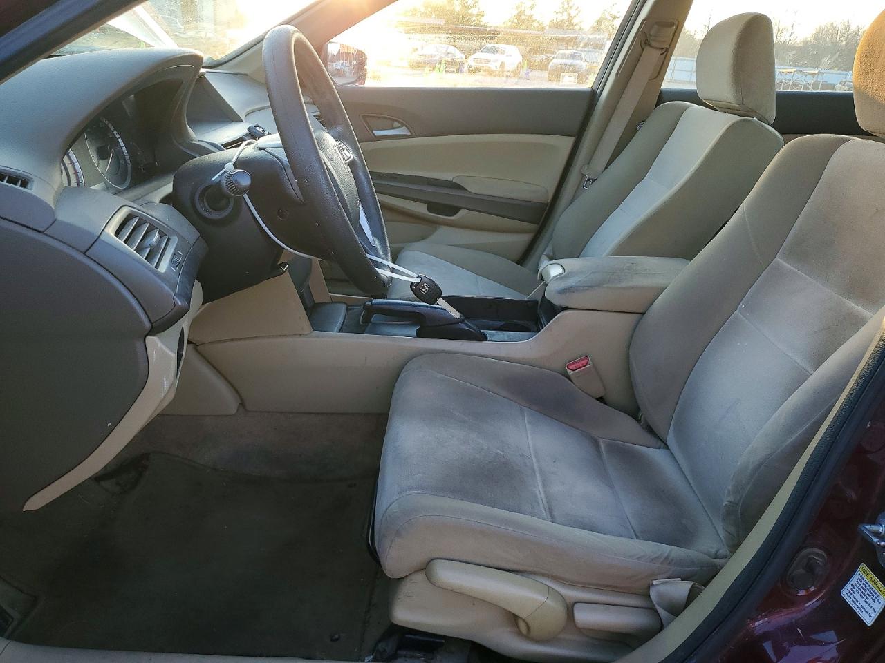 2010 HONDA ACCORD LX photo 7