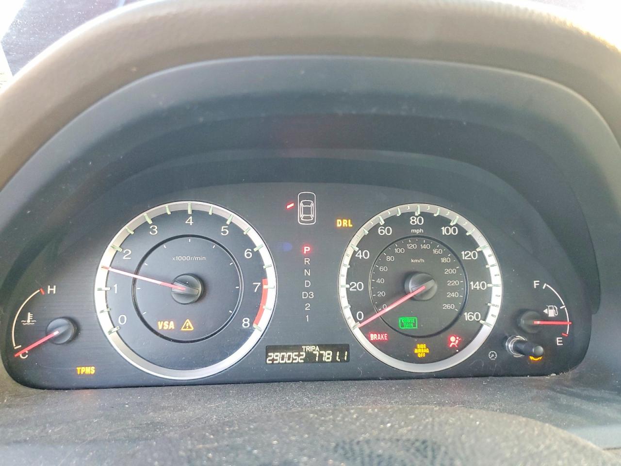 2010 HONDA ACCORD LX photo 9