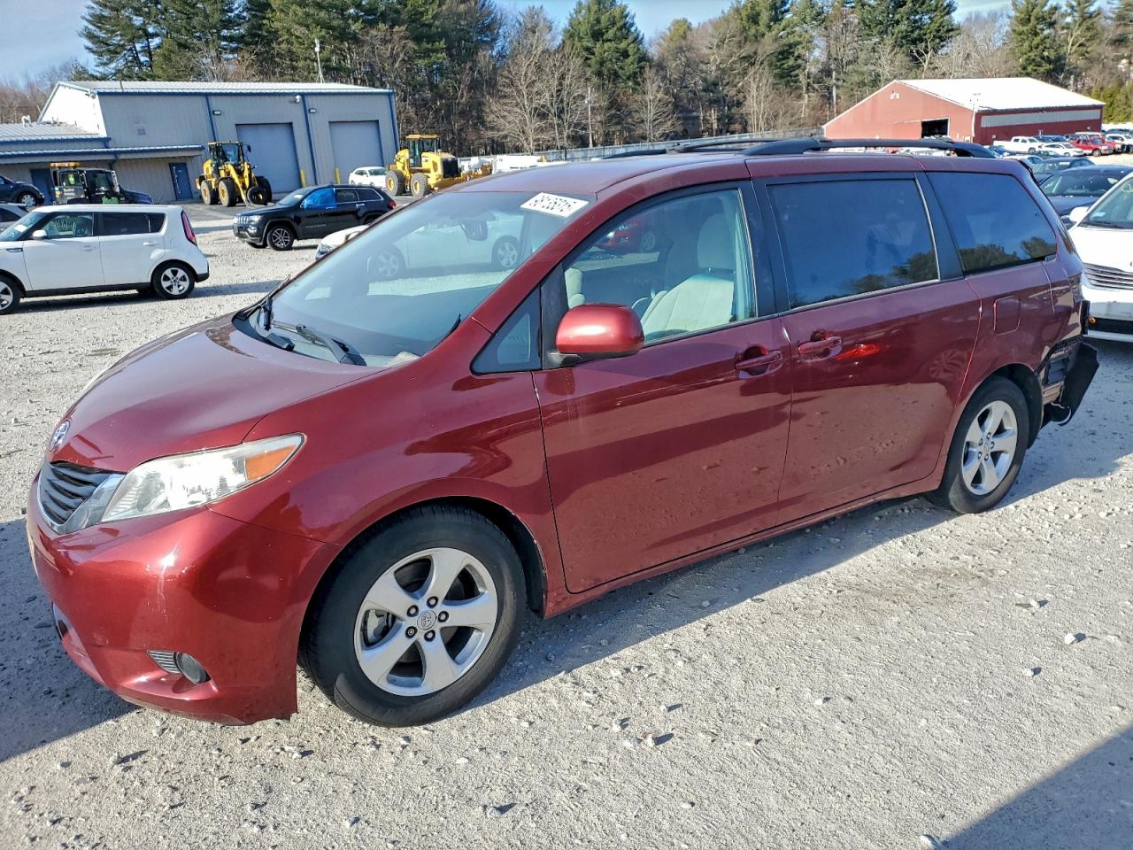 2014 TOYOTA SIENNA