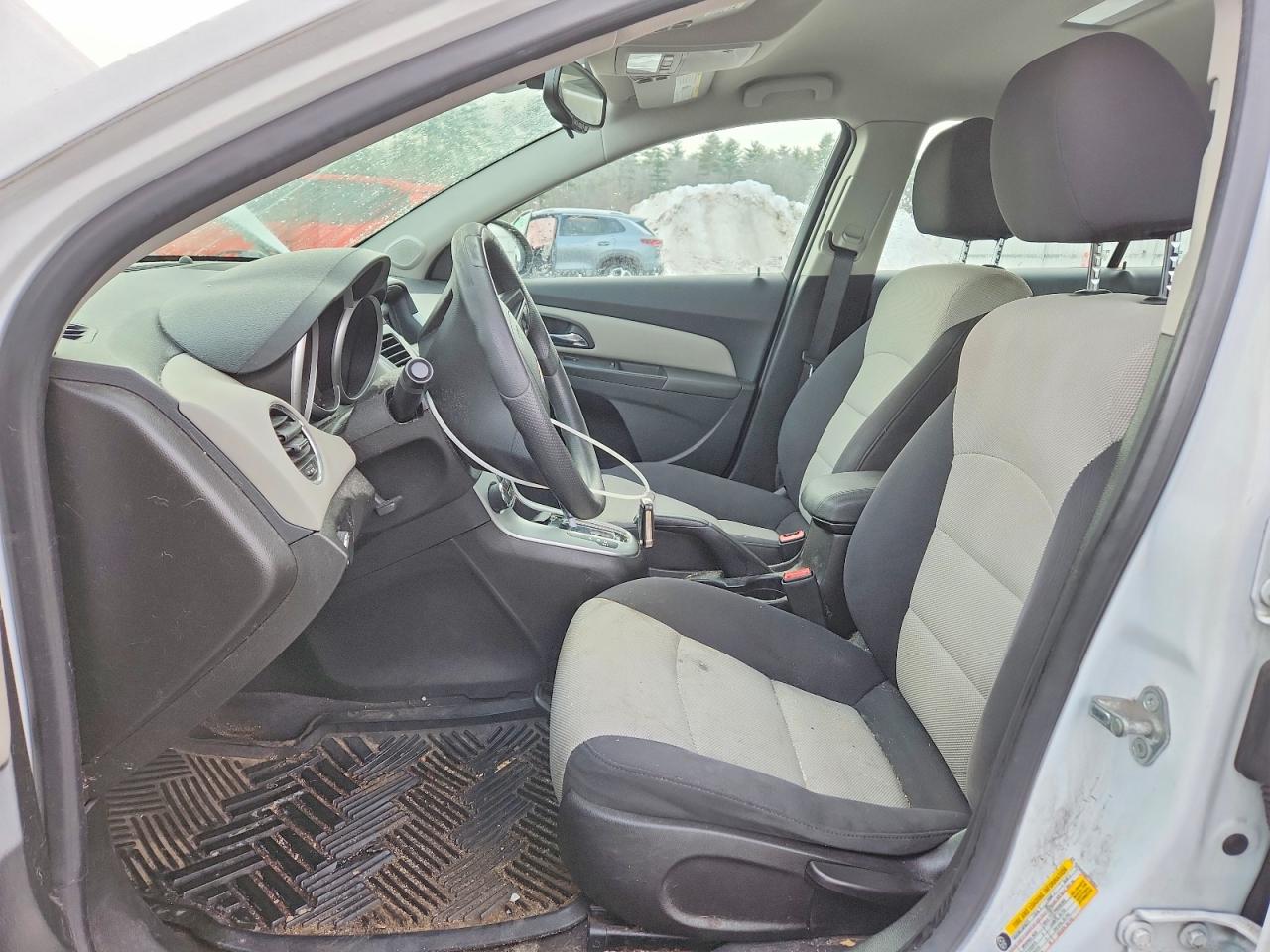 2015 CHEVROLET CRUZE LS photo 7