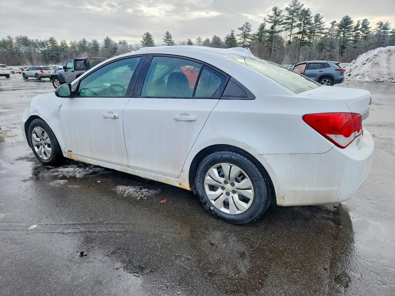 2015 CHEVROLET CRUZE LS photo 2
