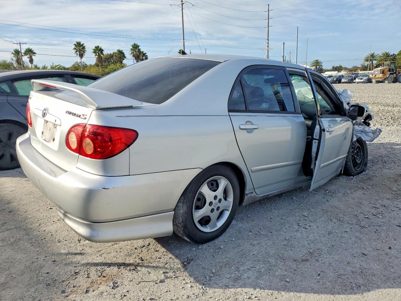 2005 TOYOTA COROLLA CE photo 5