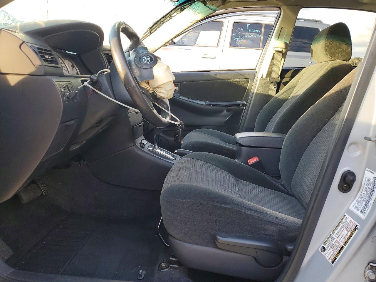 2005 TOYOTA COROLLA CE photo 13