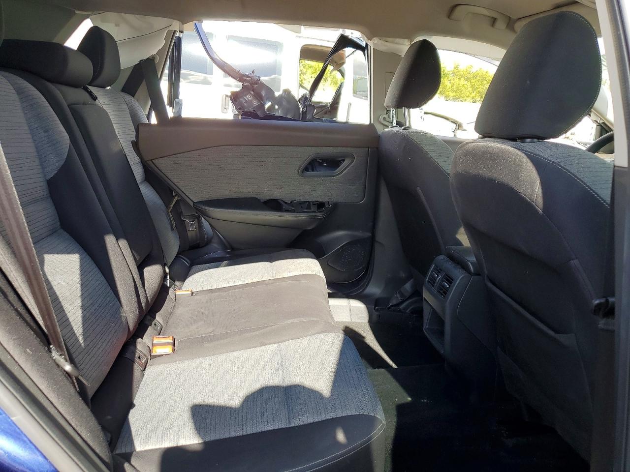 2021 NISSAN ROGUE S photo 11