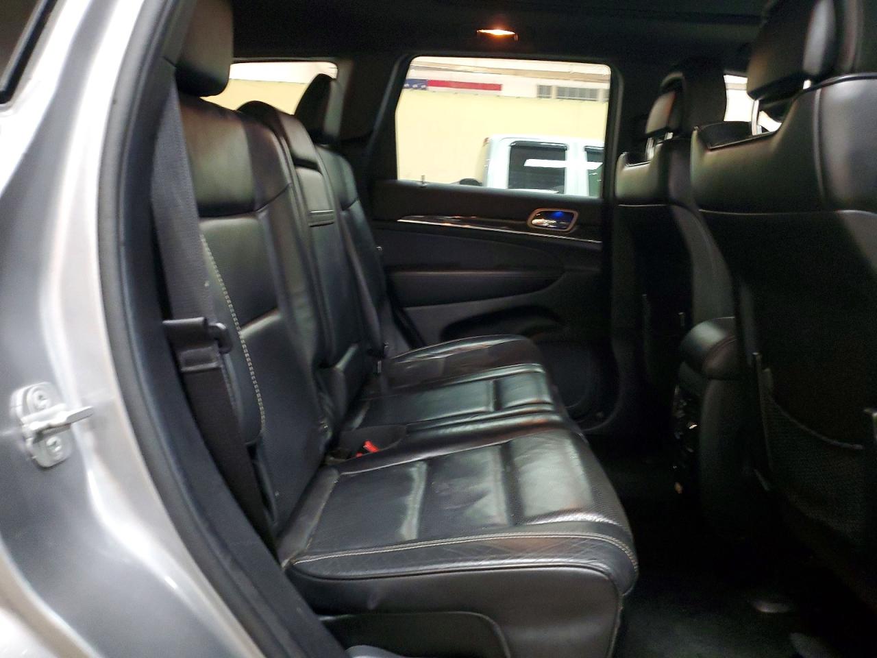 2014 JEEP GRAND CHEROKEE OVERLAND photo 11