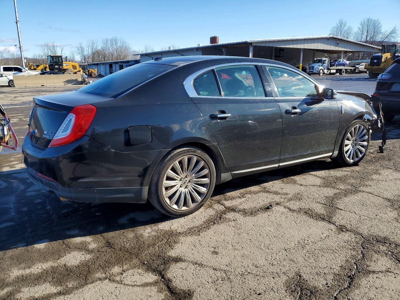 2013 LINCOLN MKS photo 3