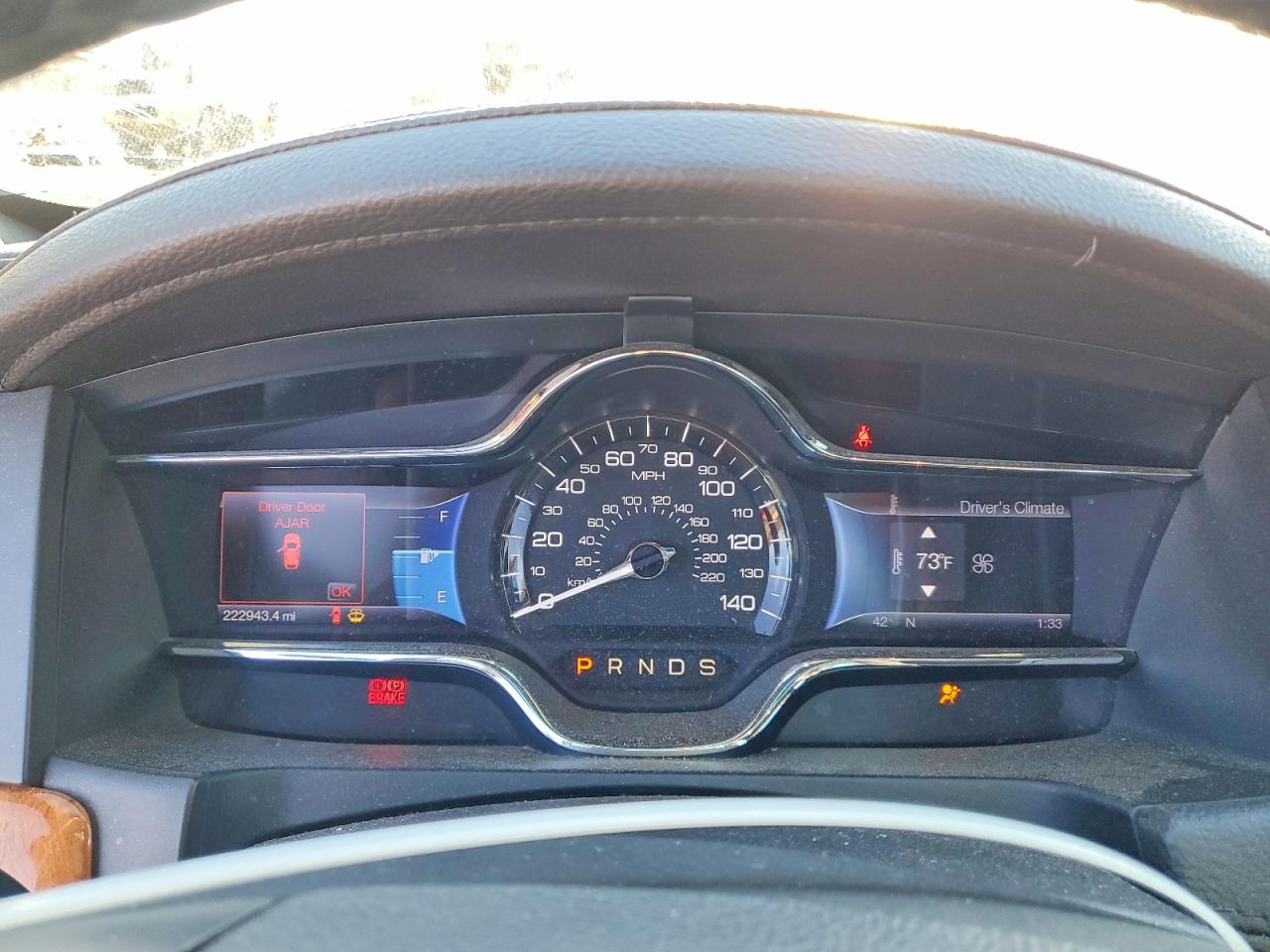 2013 LINCOLN MKS photo 9