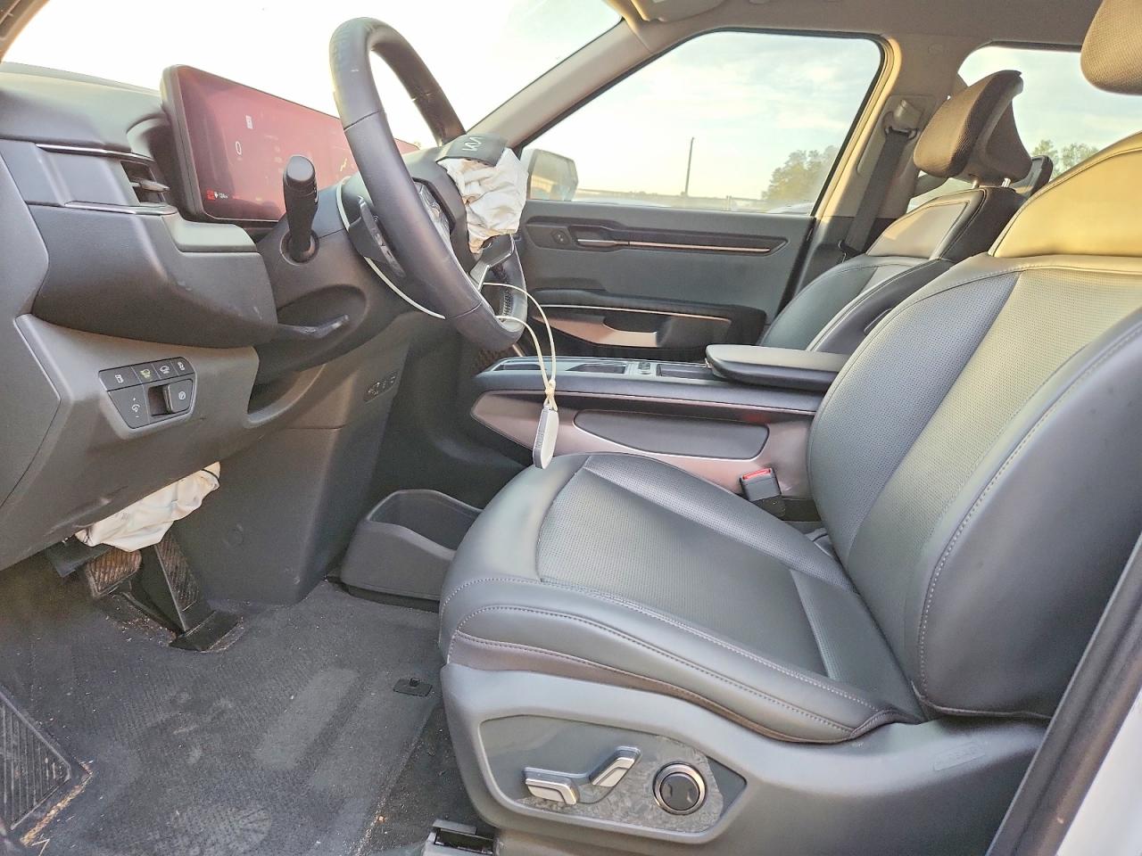 2024 KIA EV9 LIGHT photo 13