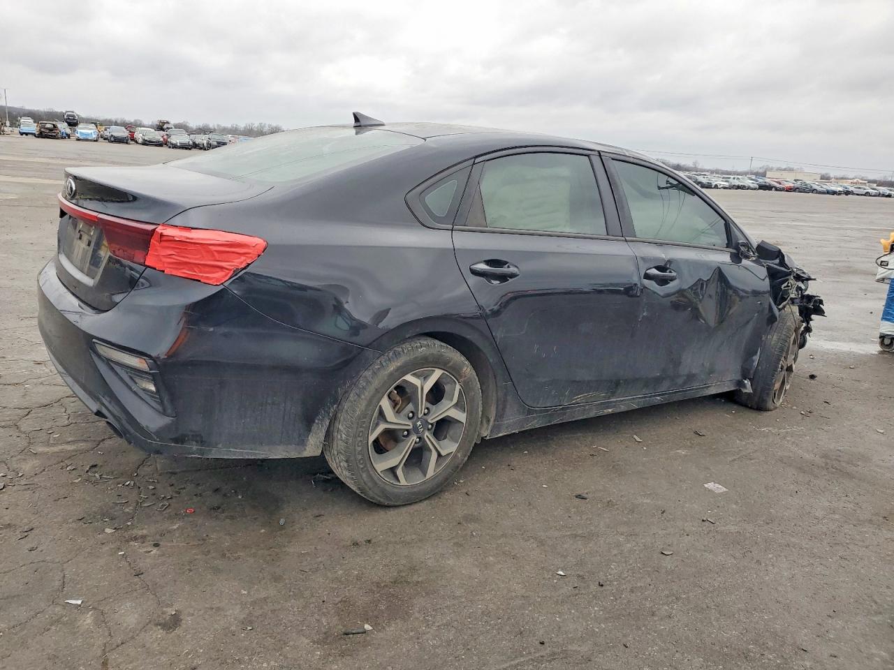 2020 KIA FORTE FE photo 3