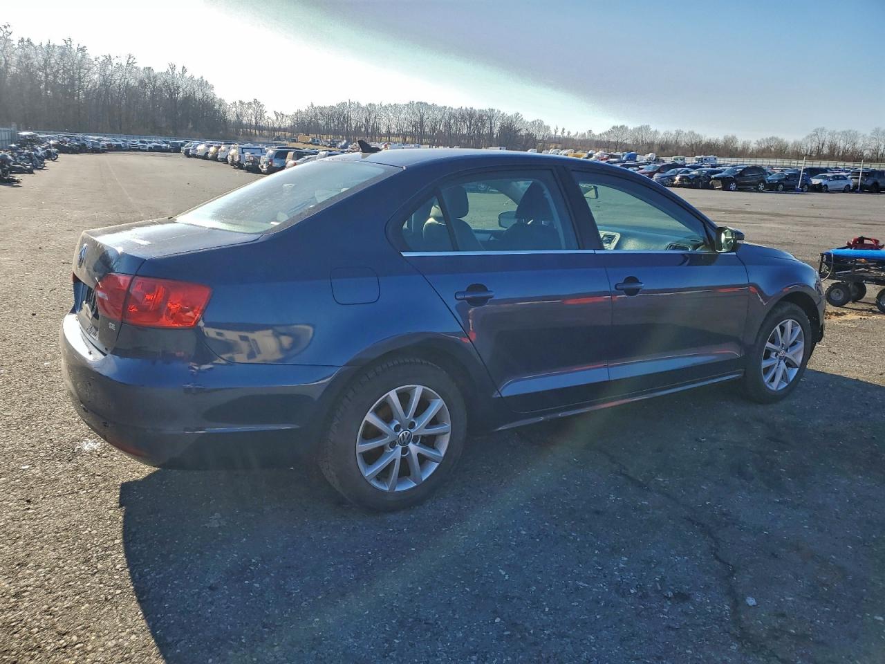 2014 VOLKSWAGEN JETTA SE photo 3