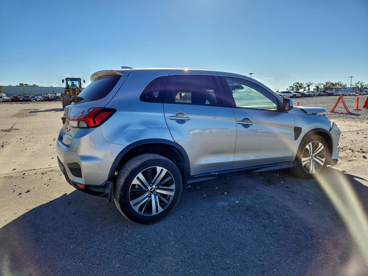 2025 MITSUBISHI OUTLANDER SPORT S photo 3