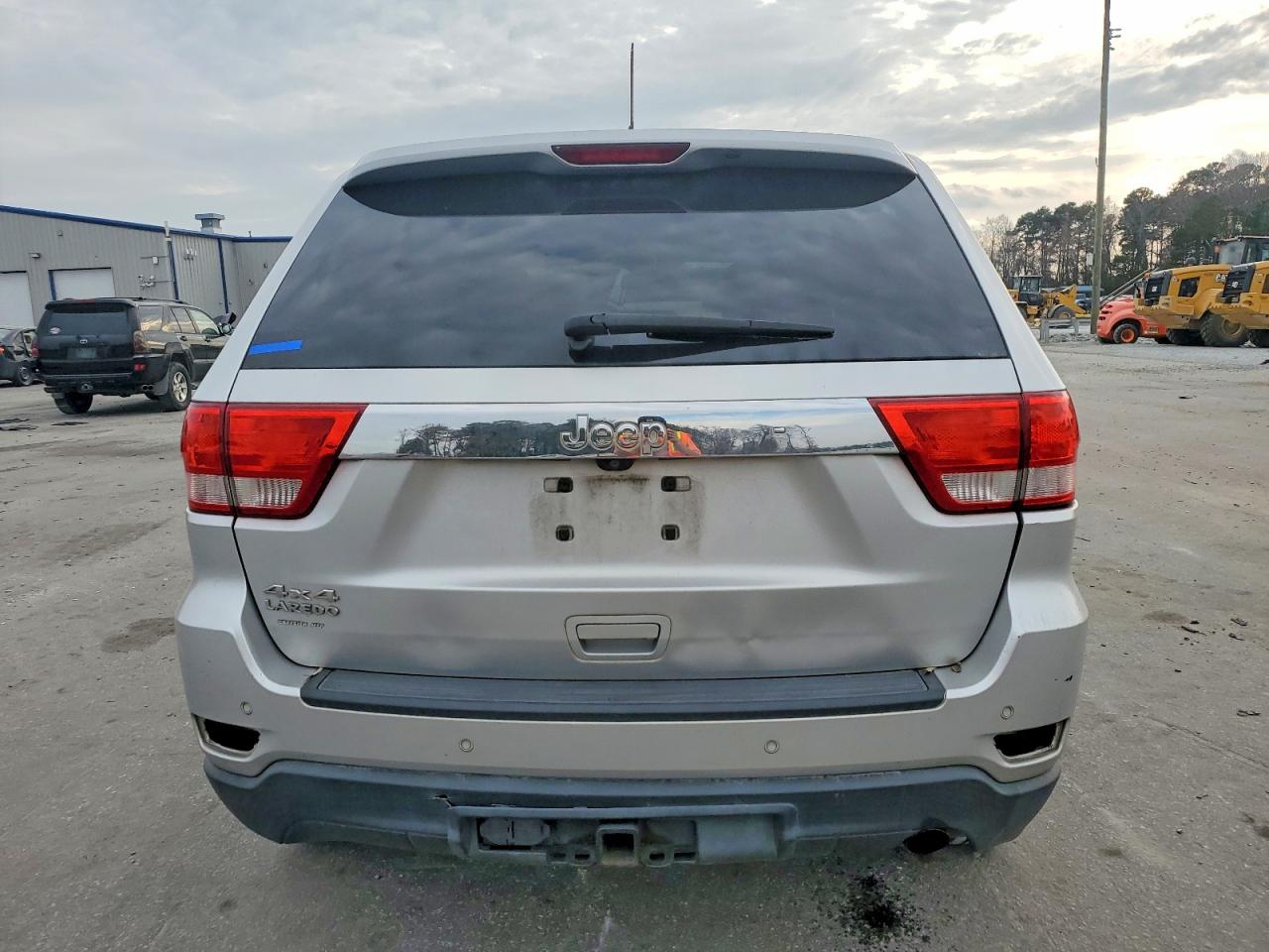 2012 JEEP GRAND CHEROKEE LAREDO photo 6