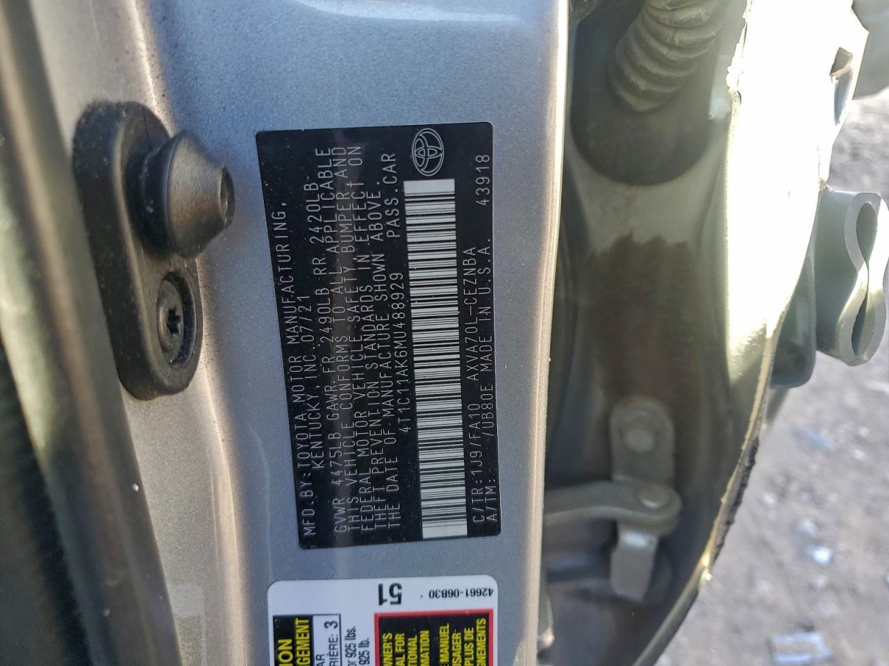 2021 TOYOTA CAMRY LE photo 12