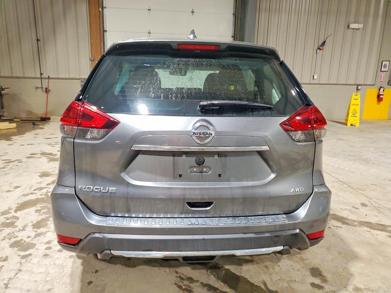 2018 NISSAN ROGUE S photo 6